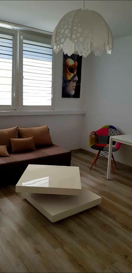 Boleslaviaapartments - Apartament Novum Poza Strefa Platnego Parkowania Boleslawiec  Εξωτερικό φωτογραφία